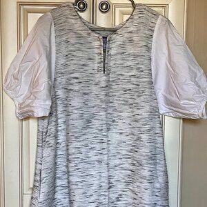 Violet Weekend Dress, Gray with White Puff Sleeves and Pearl Buttons, Size L